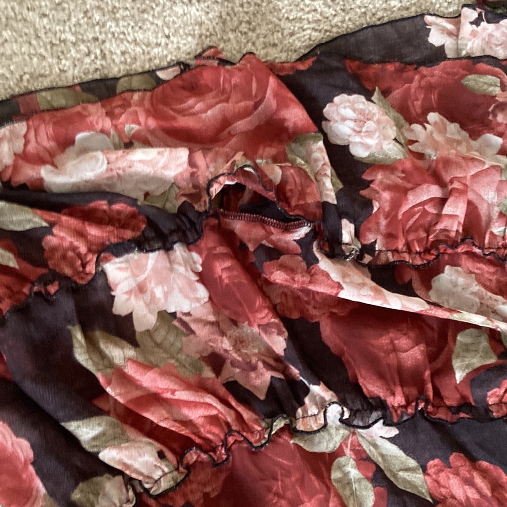 On Shoulder/Off Shoulder Knee/Mid Knee Dark Floral Dress, Size 8, Kate and Lily - Picture 2 of 3